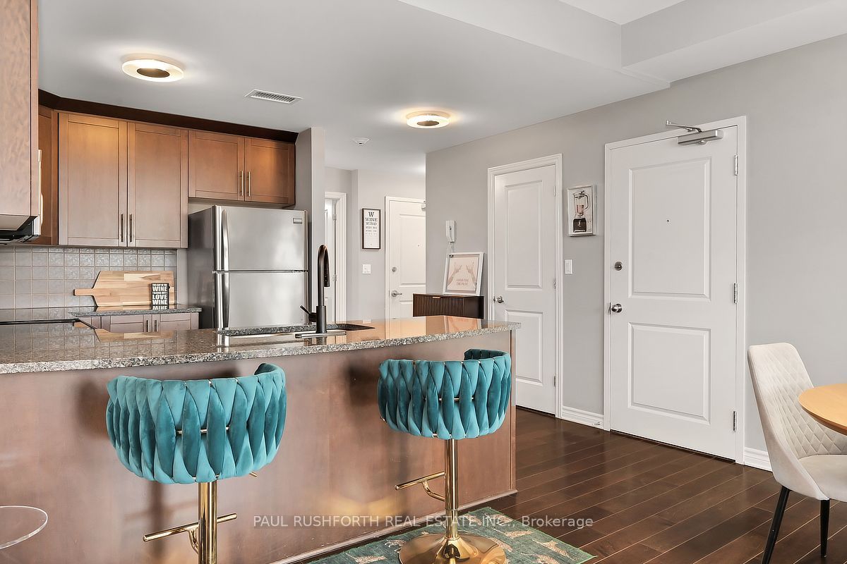 50 Prestige Circle 8 Property Photo 12