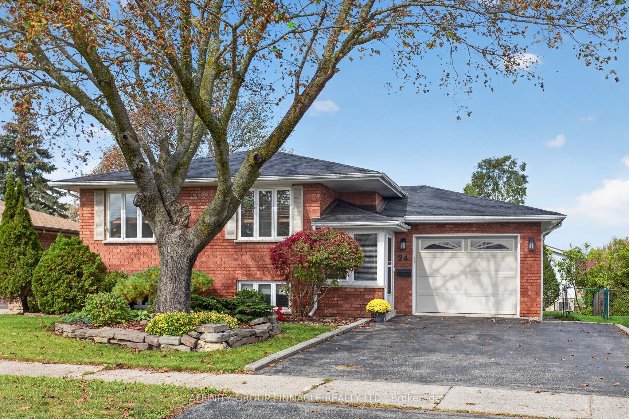 24 Andrew Drive Property Photo 1