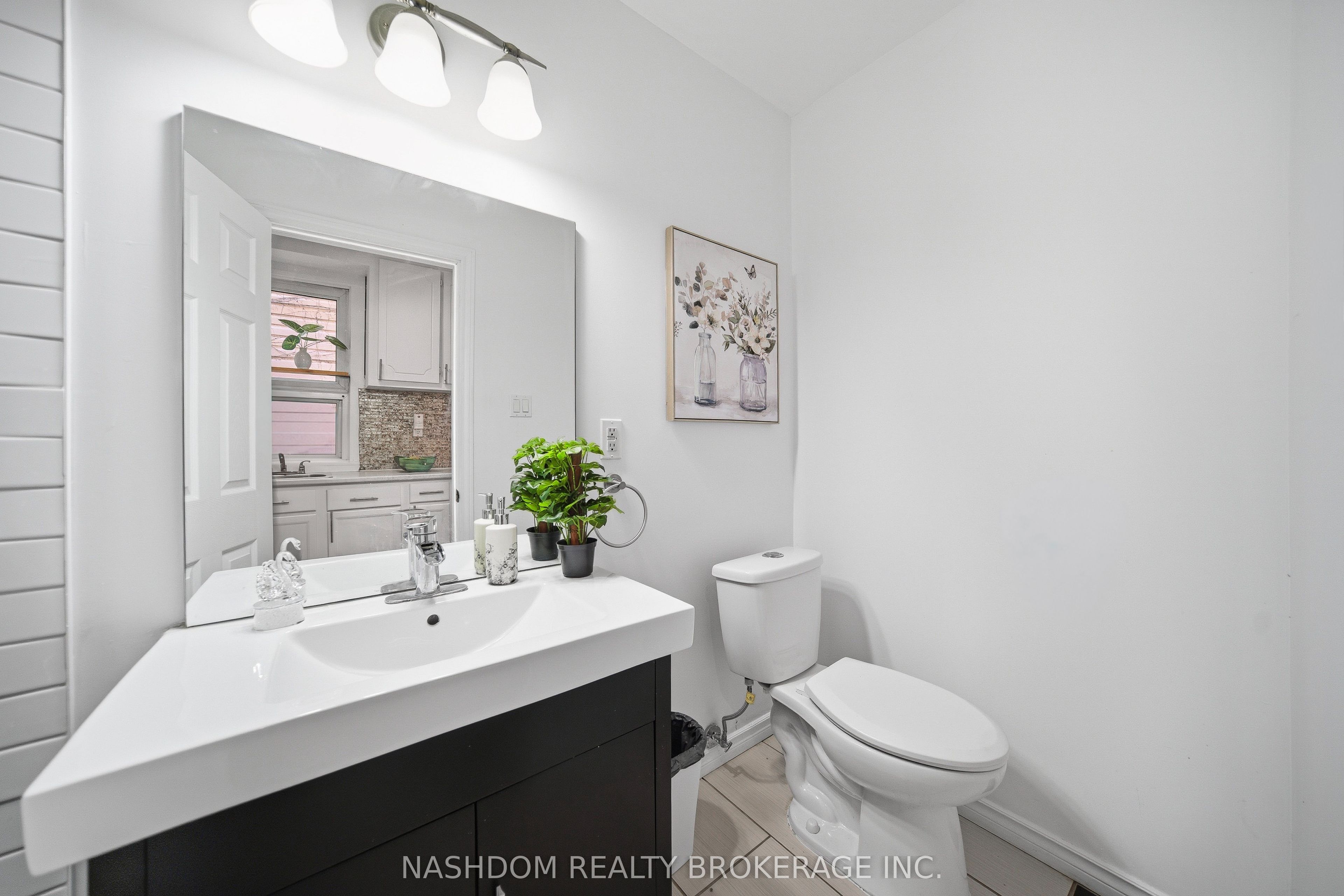 107 Queen Street S 1 Property Photo 14