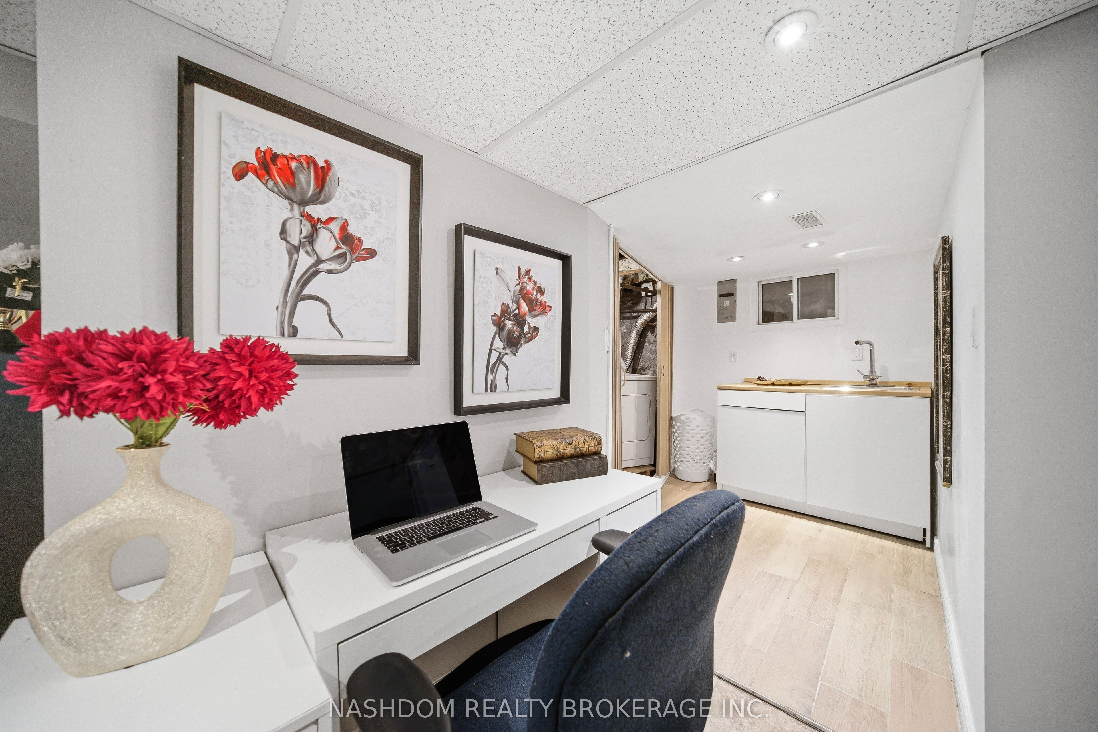107 Queen Street S 1 Property Photo 19