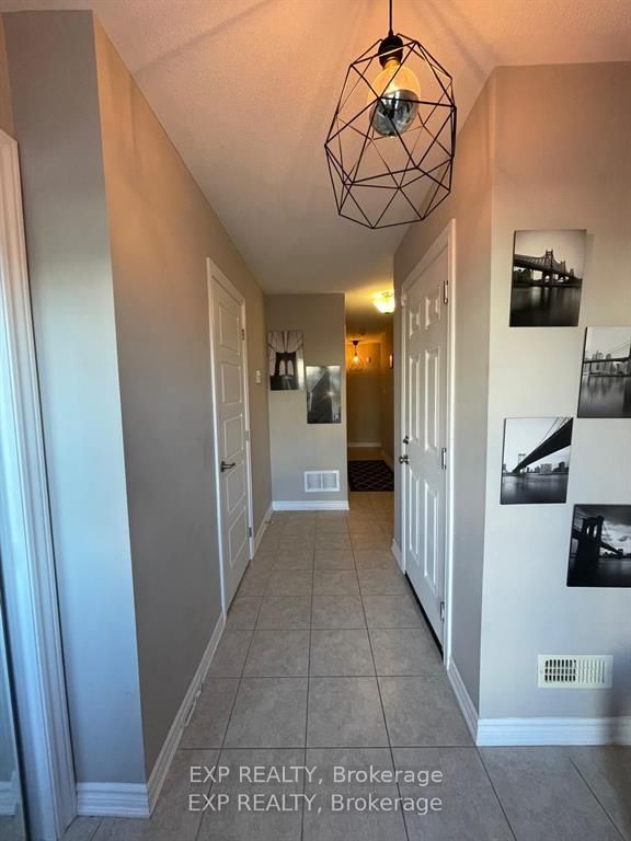 916 Fameflower Street Property Photo 6