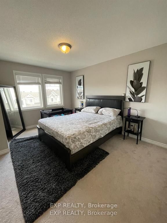 916 Fameflower Street Property Photo 11