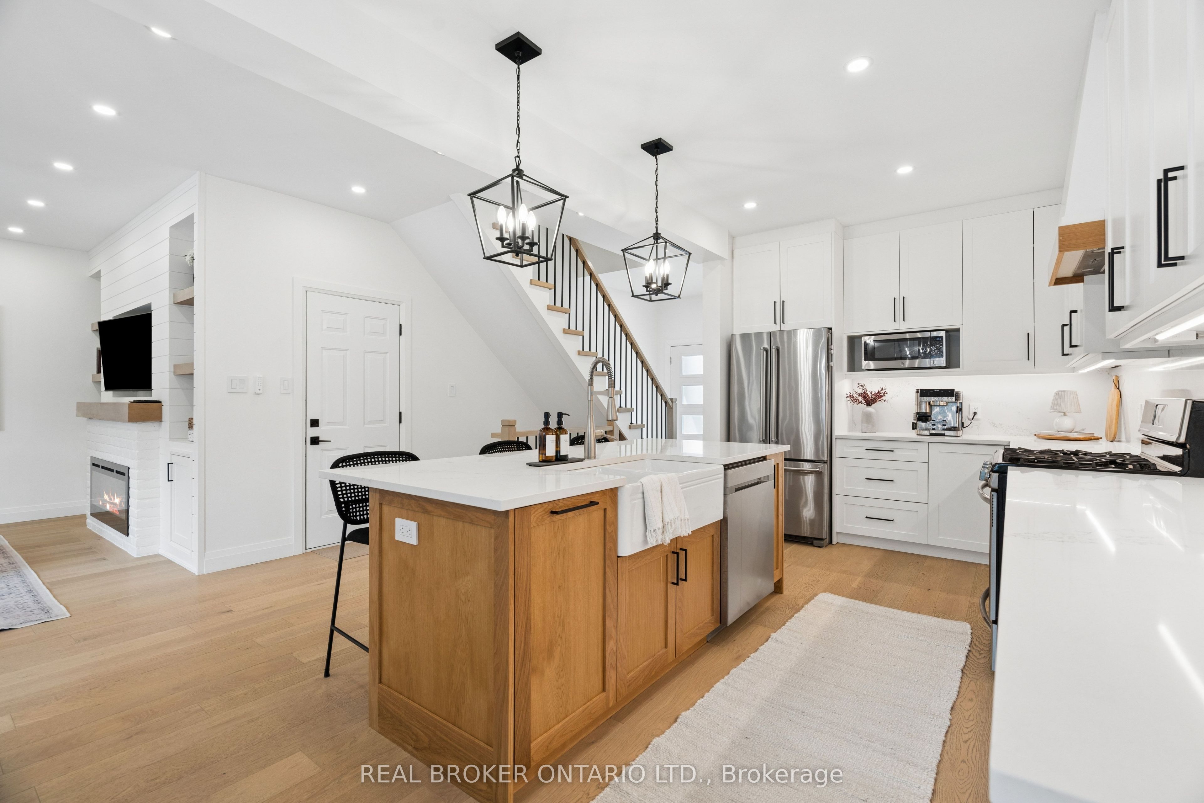 184 Dunbar Street Property Photo 10