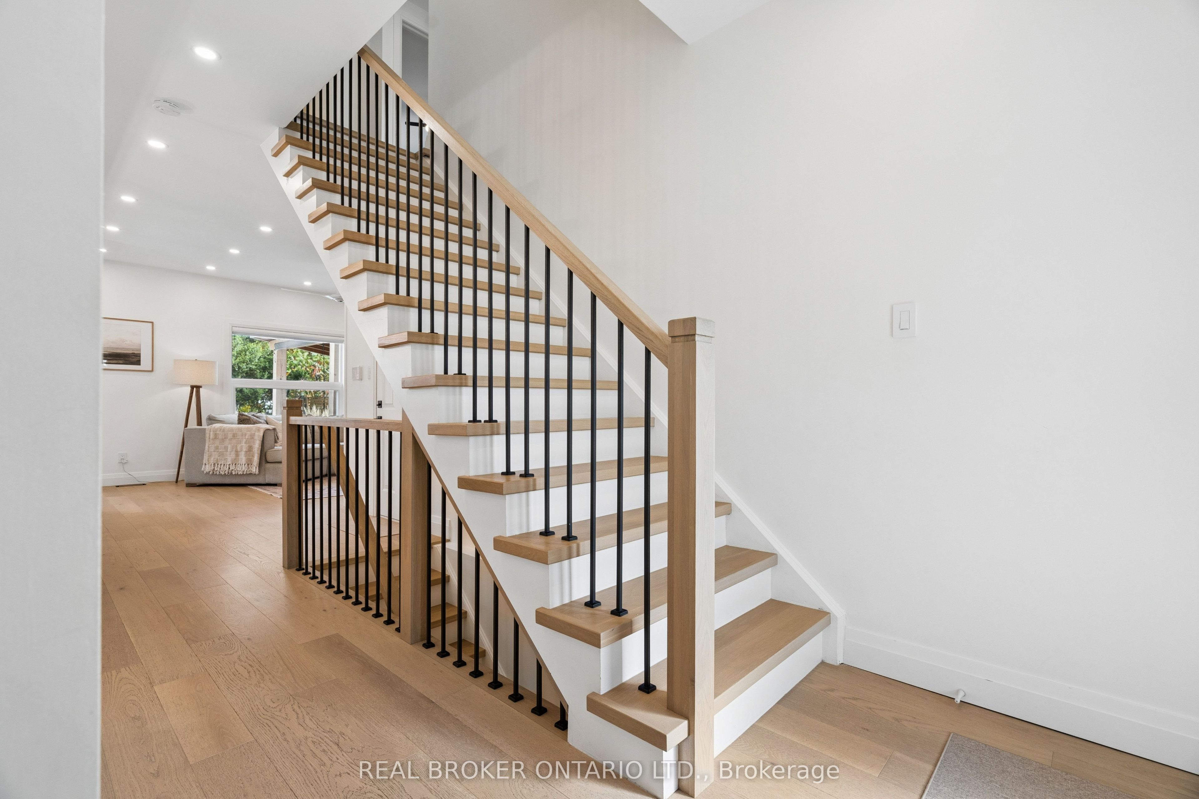 184 Dunbar Street Property Photo 17