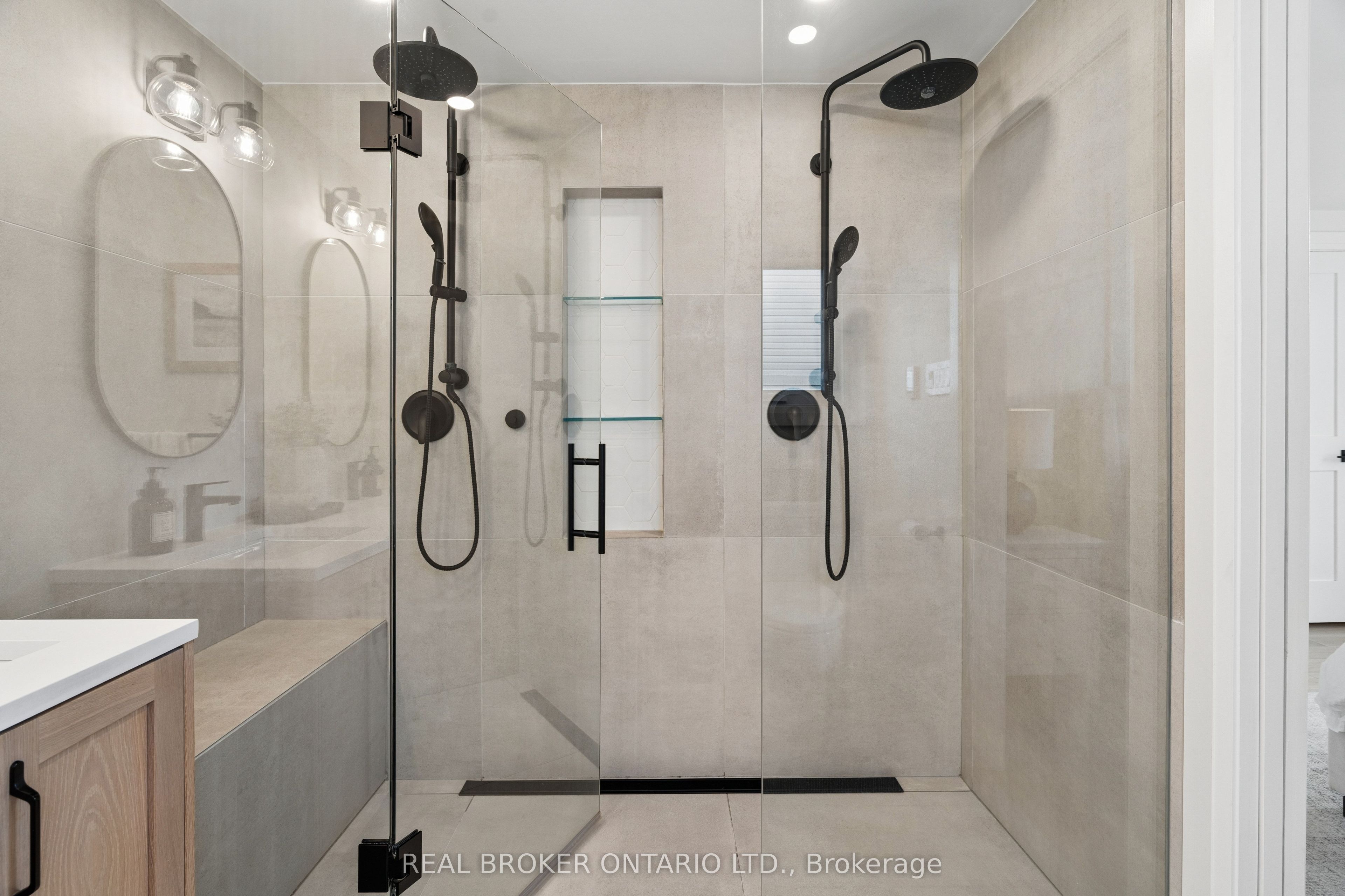 184 Dunbar Street Property Photo 21