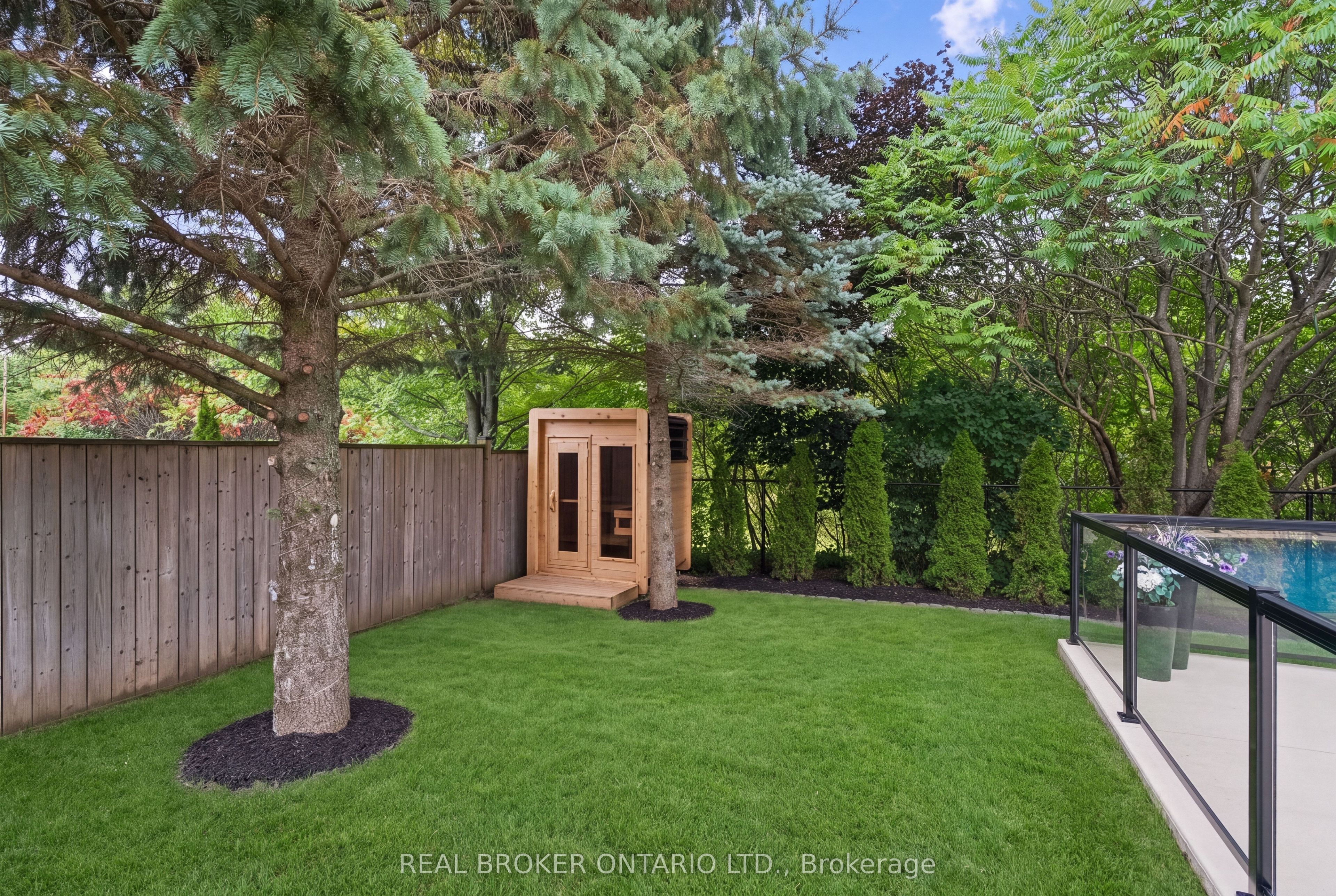 184 Dunbar Street Property Photo 37