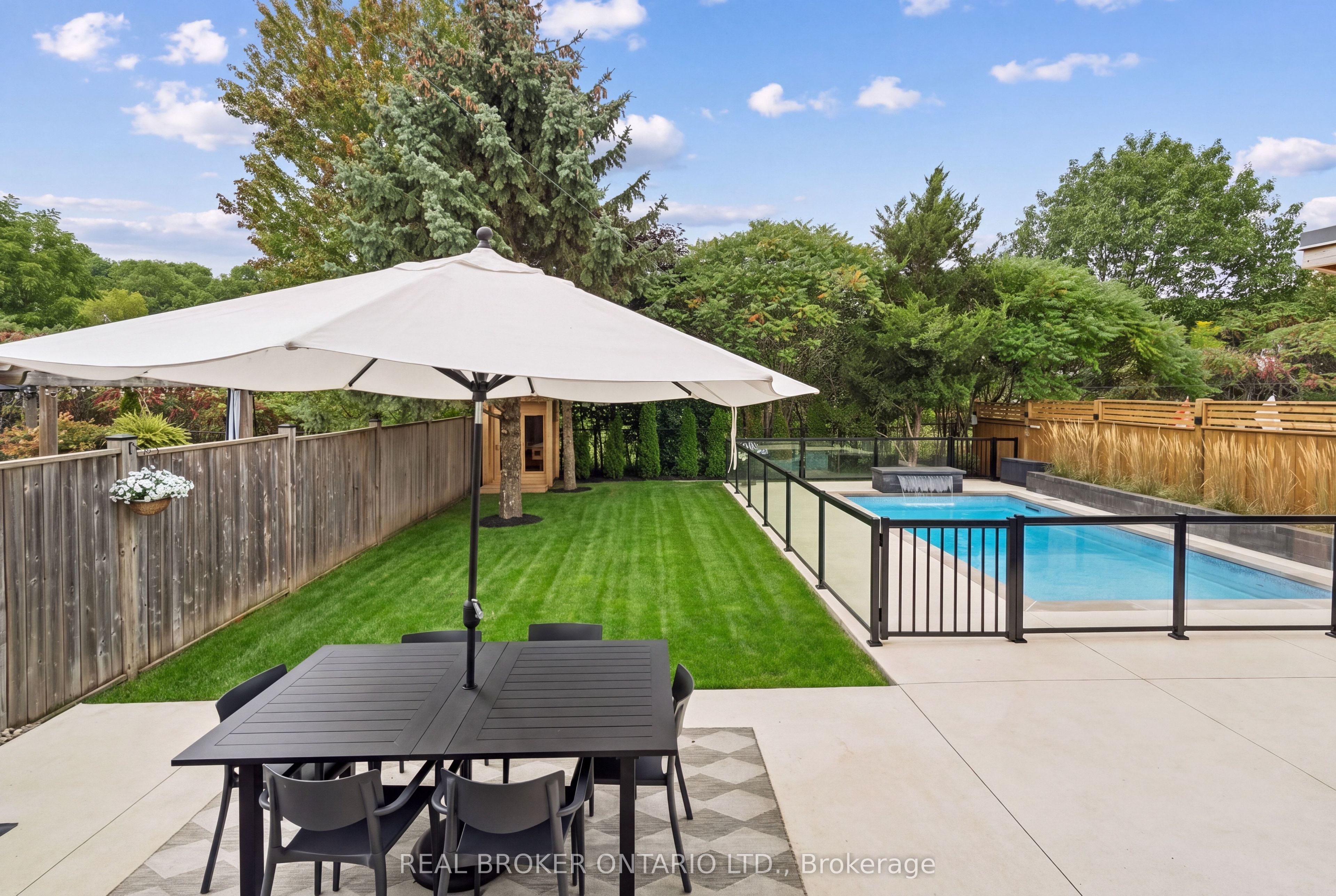 184 Dunbar Street Property Photo 41
