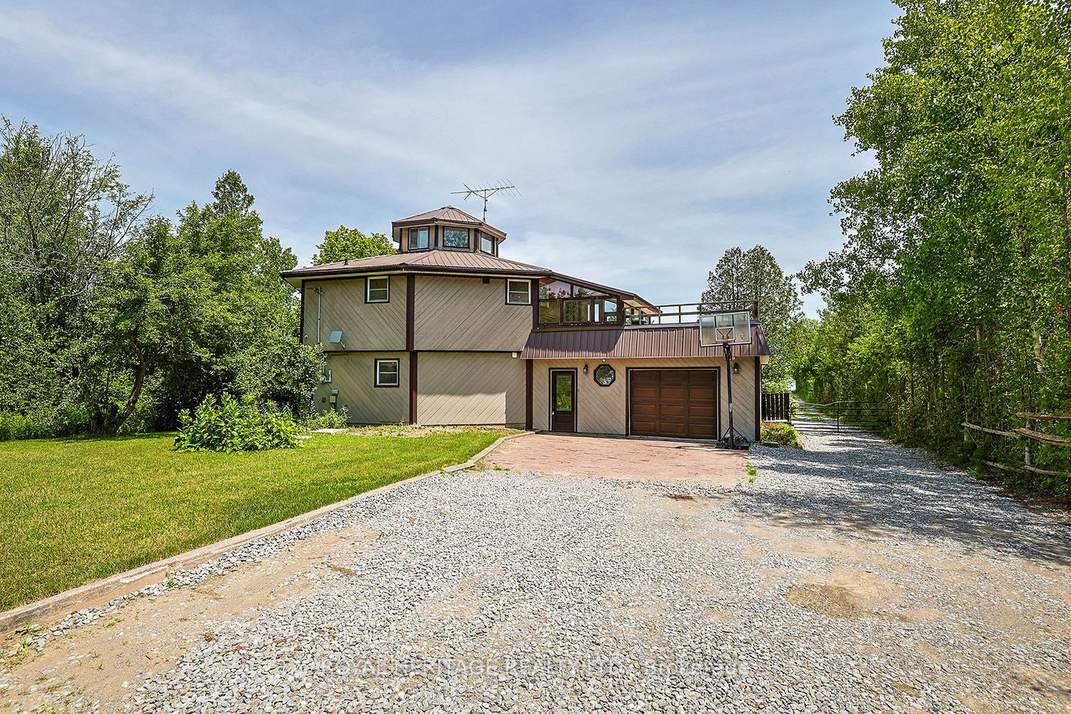 5225 Rice Lake Drive N Property Photo 2