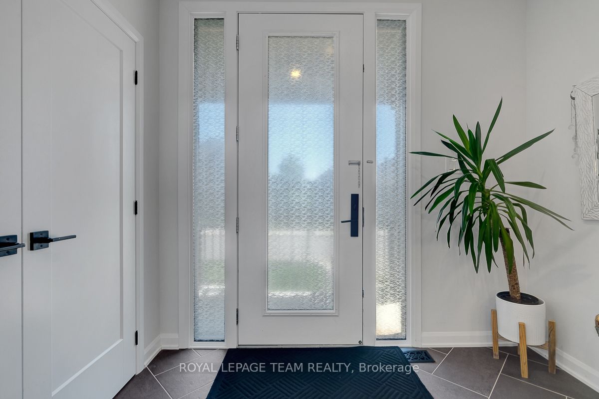 76 Ascari Road Property Photo 5