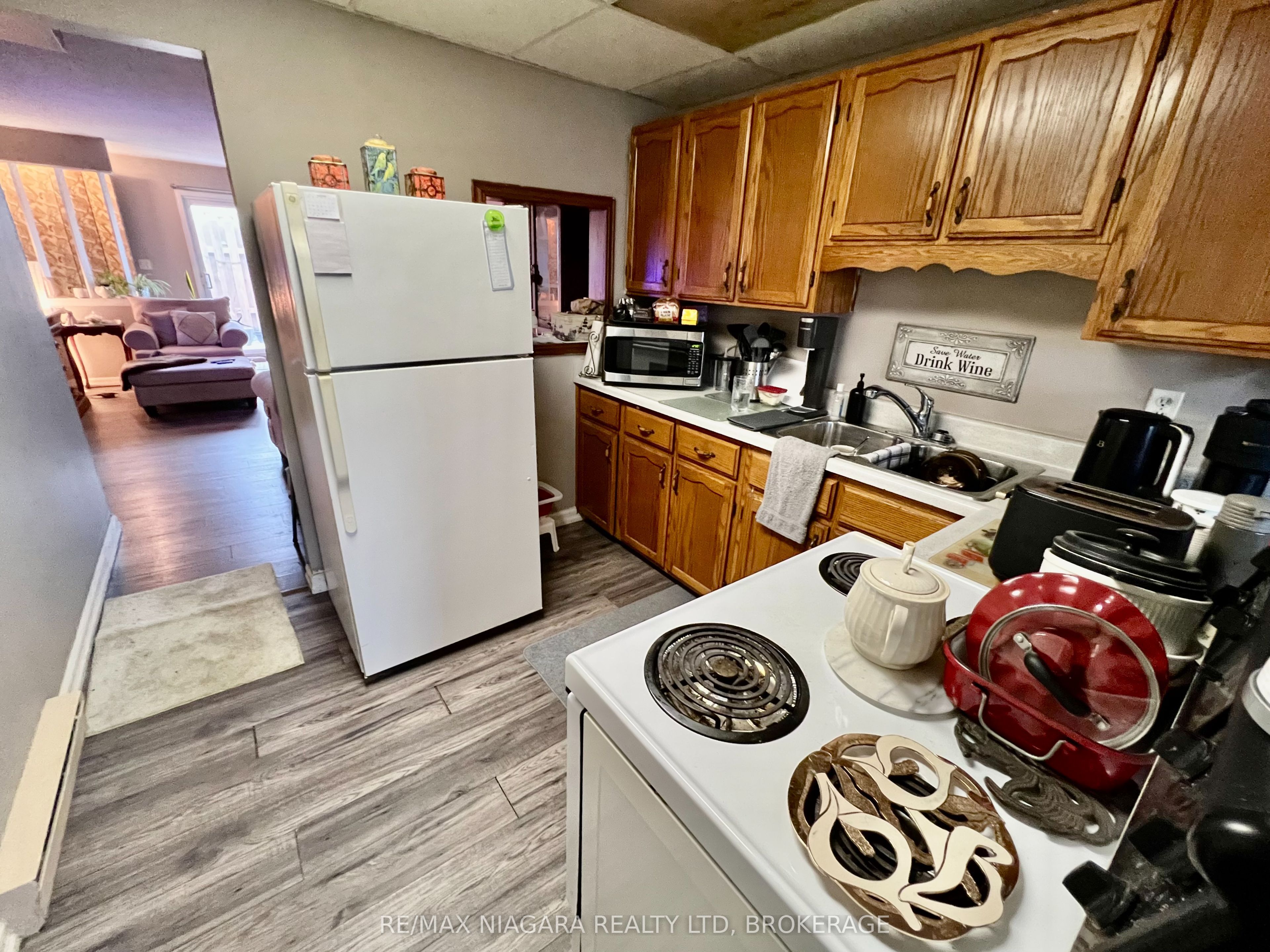 8646 Willoughby Drive 2 Property Photo 12