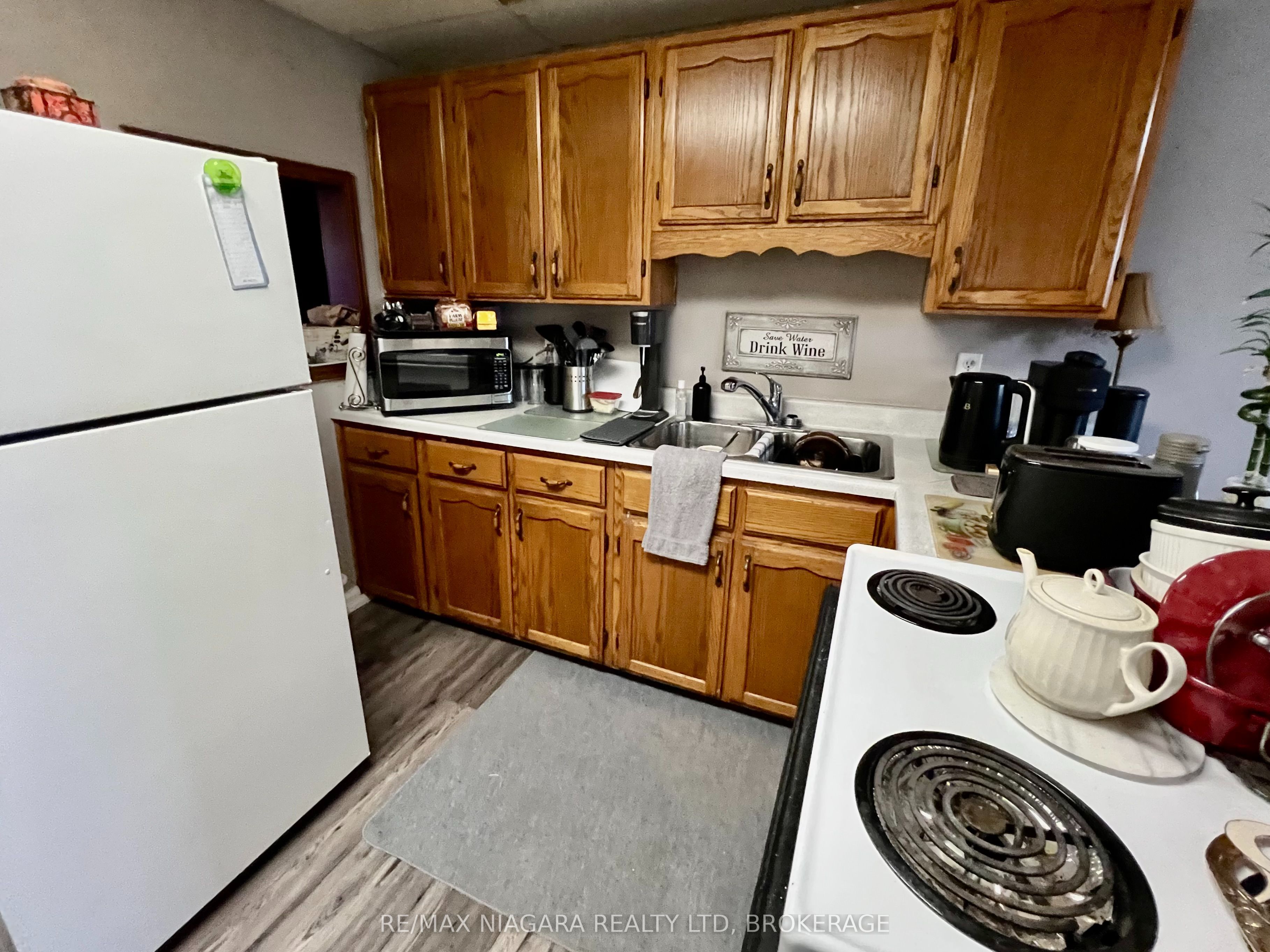 8646 Willoughby Drive 2 Property Photo 15