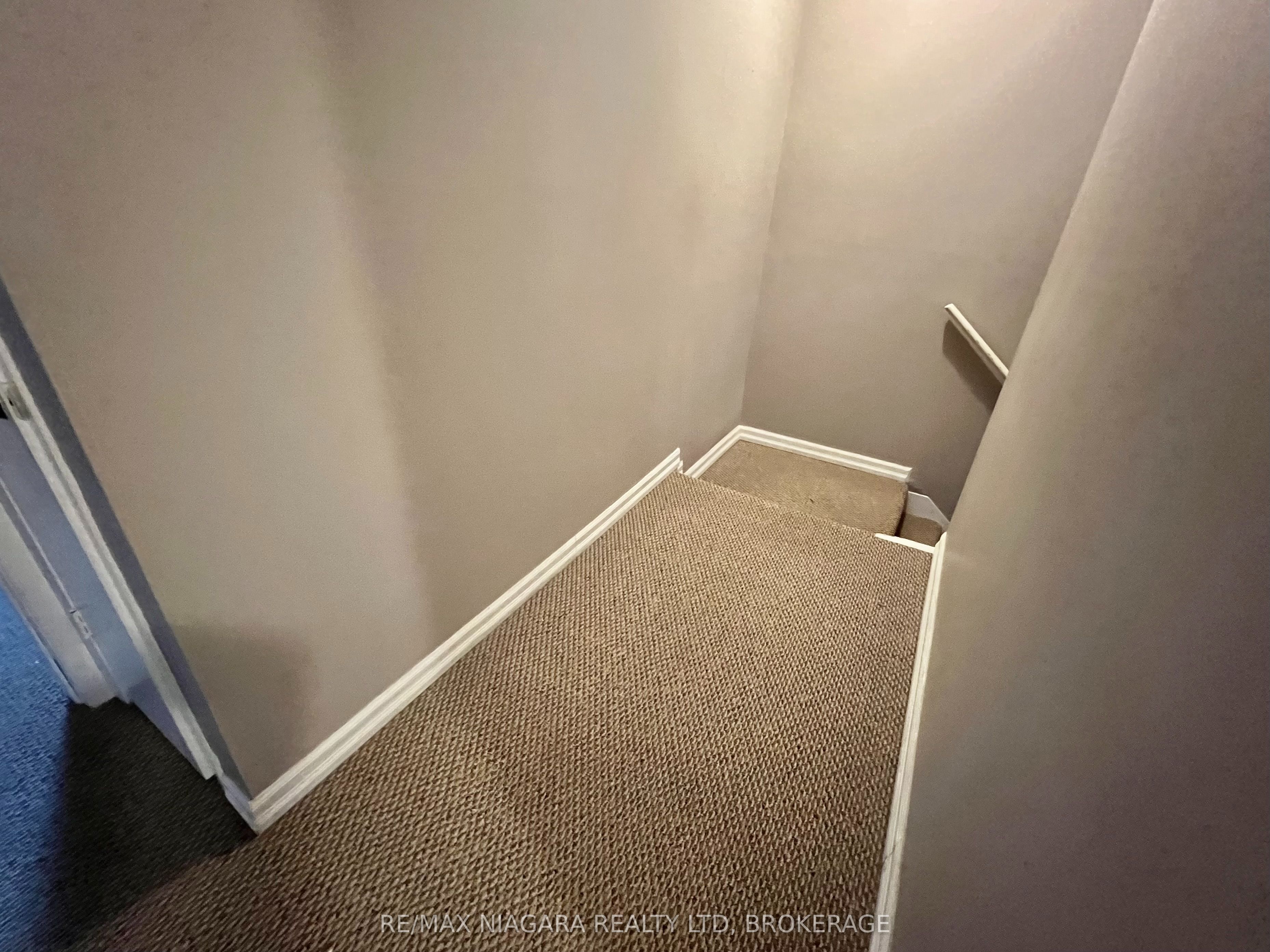 8646 Willoughby Drive 2 Property Photo 27