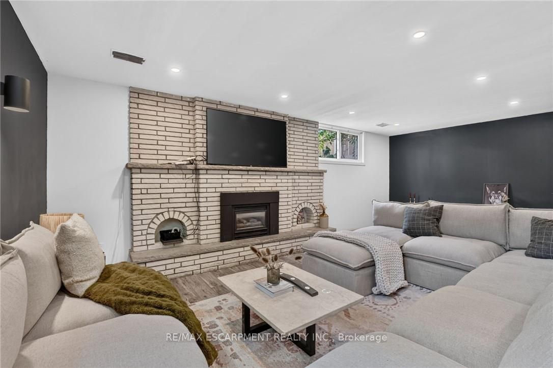 9 Leslie Drive Property Photo 34