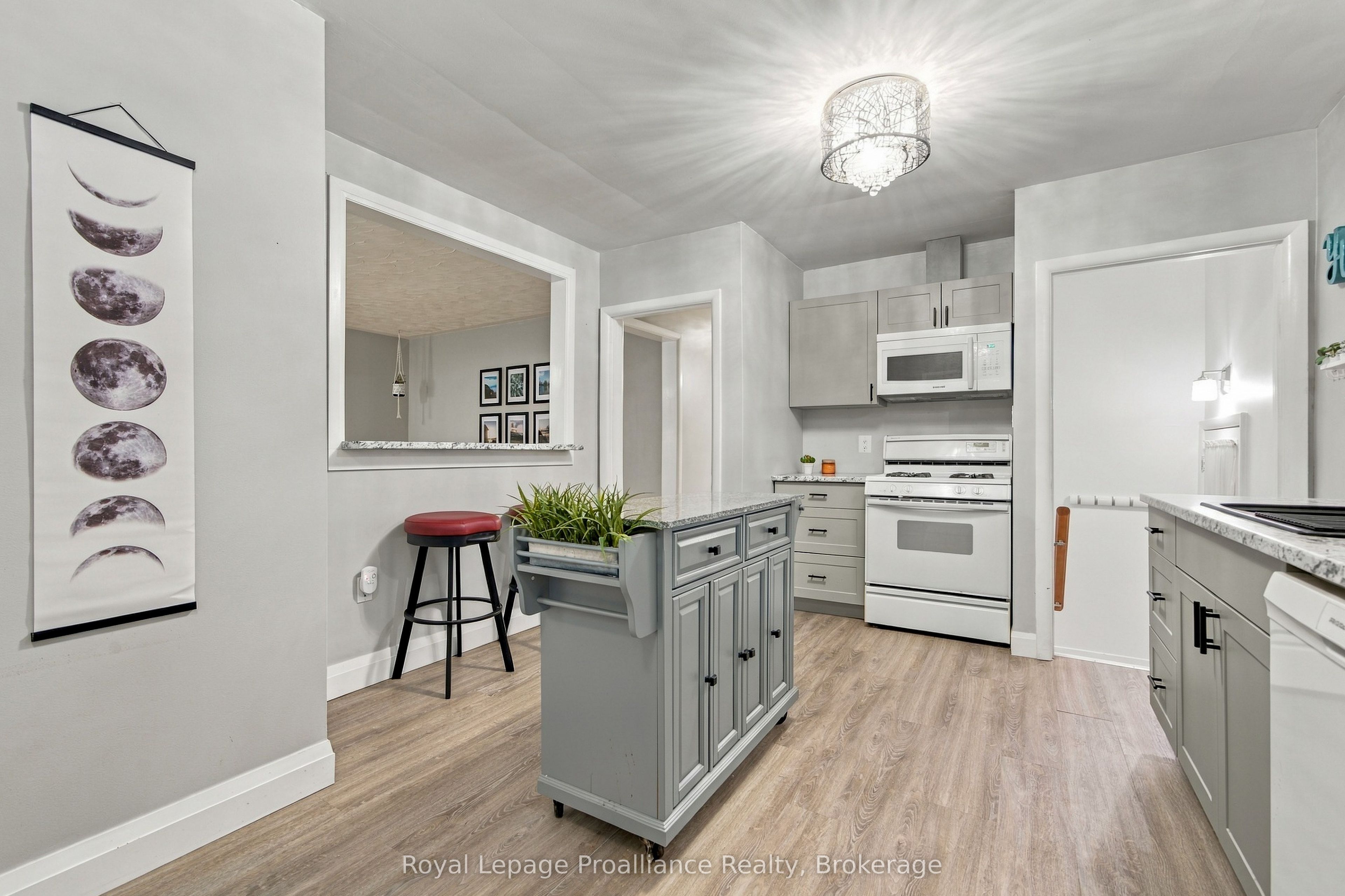14 Munro Avenue Property Photo 7