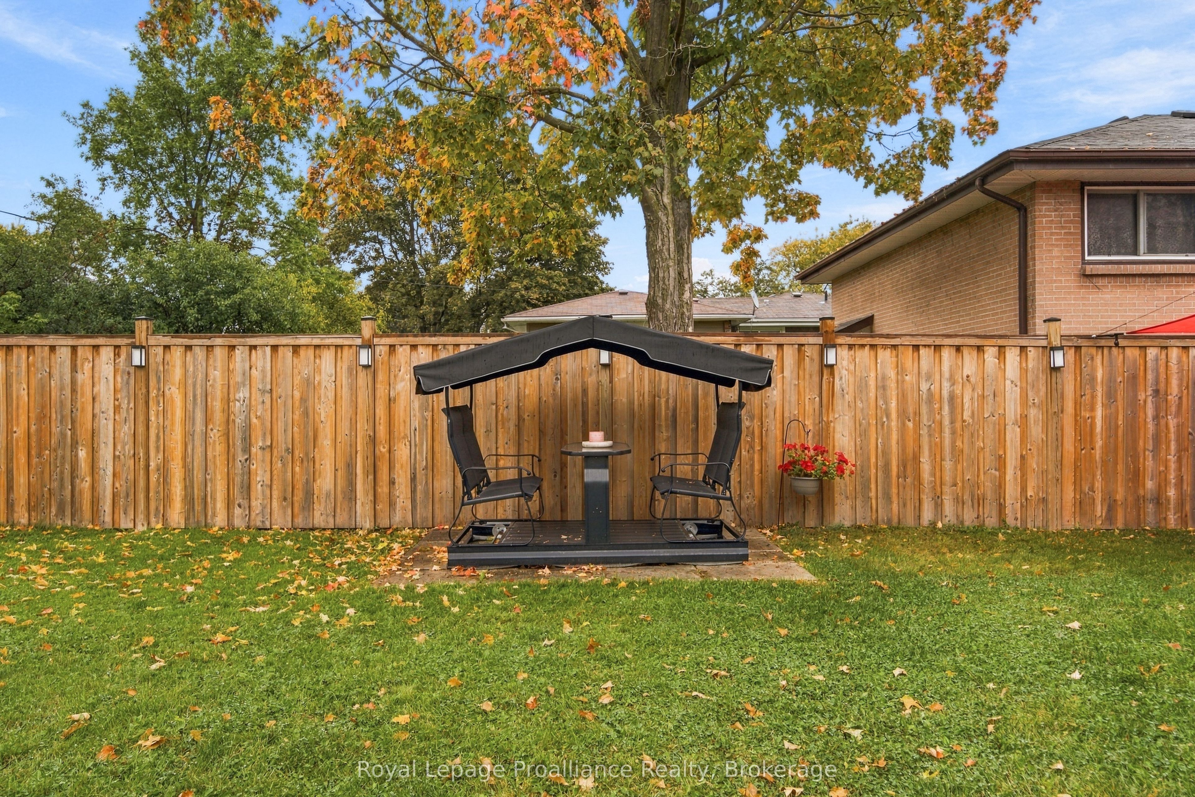 14 Munro Avenue Property Photo 26