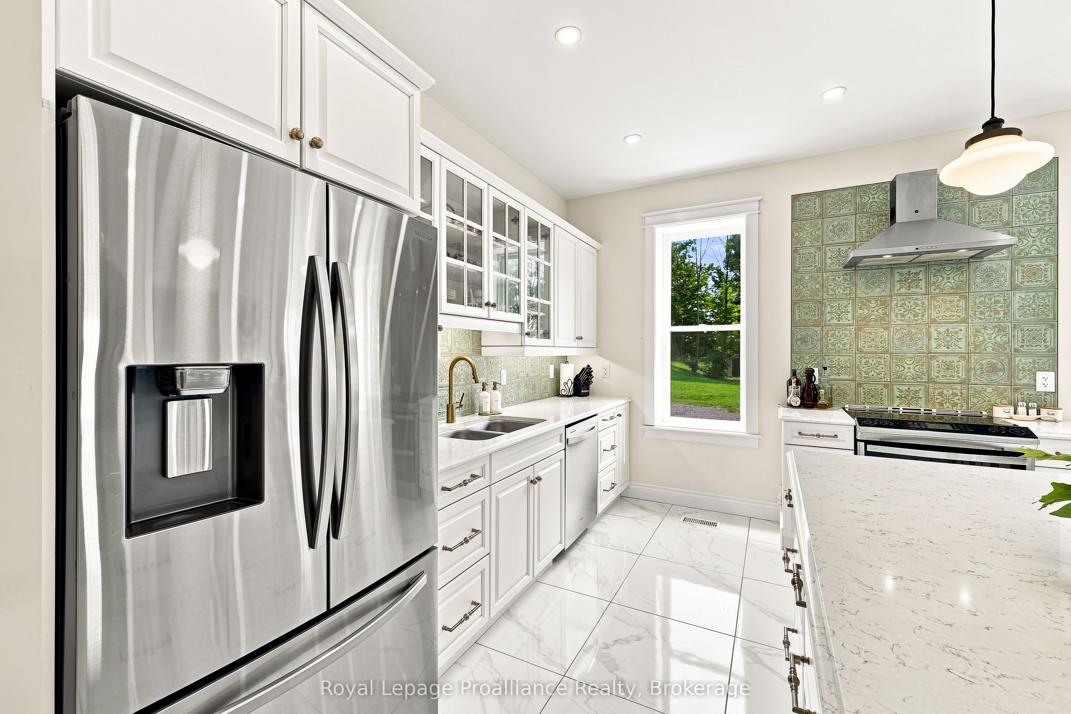 1376 Queensborough Road Property Photo 13