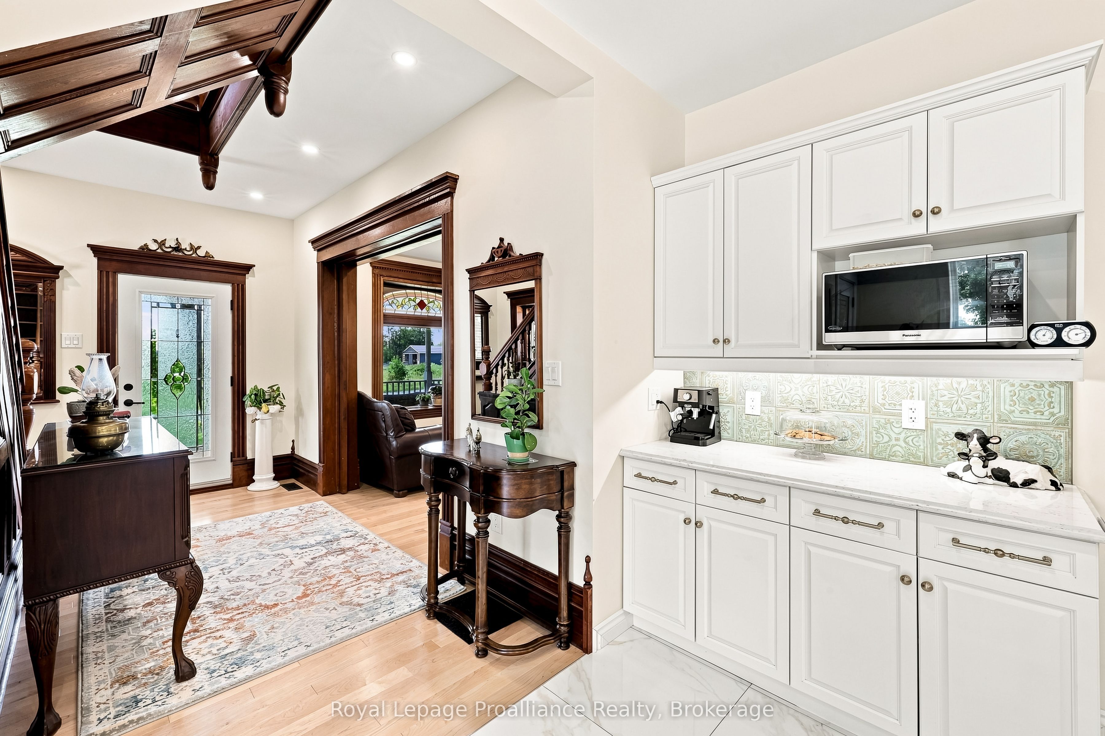 1376 Queensborough Road Property Photo 15