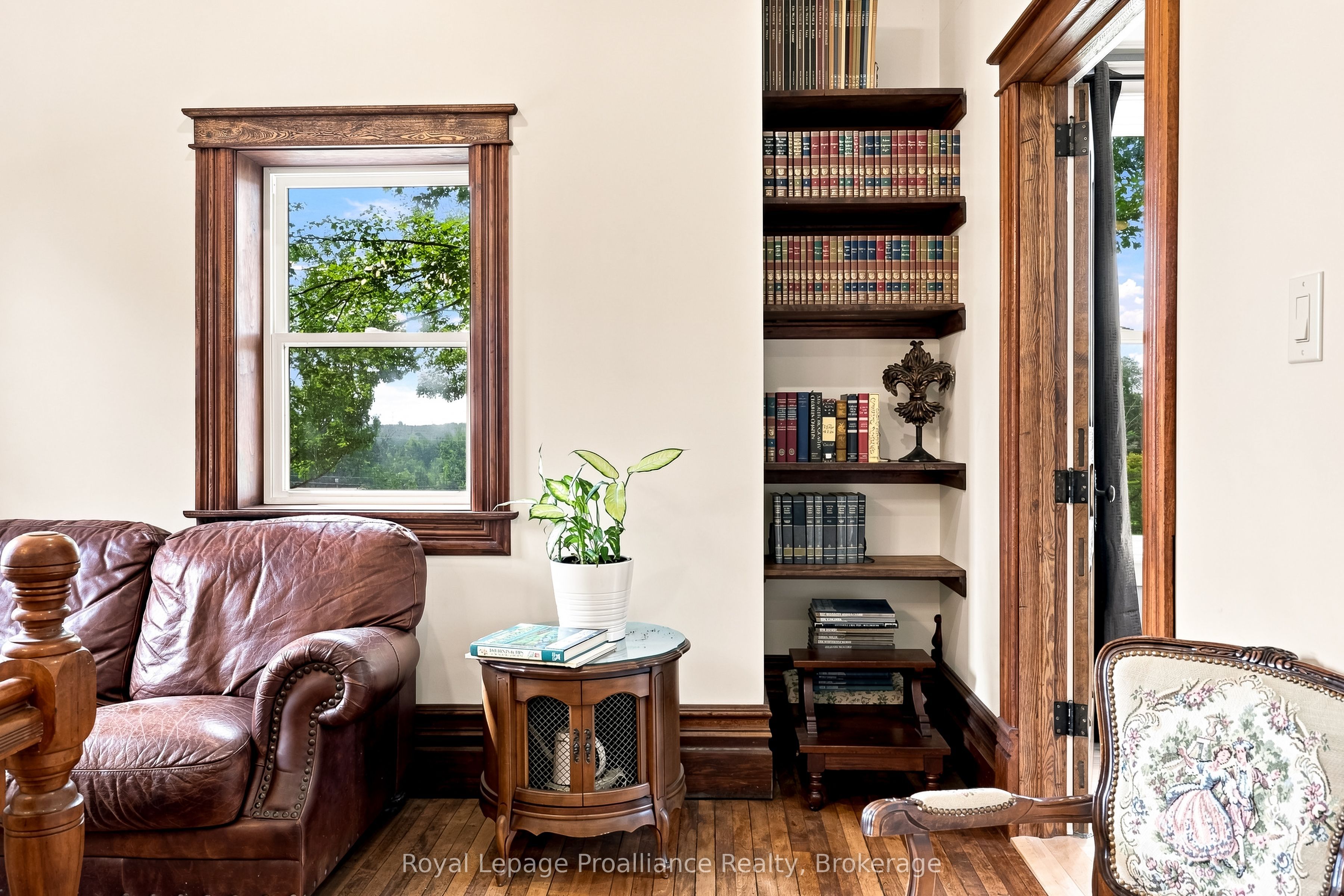 1376 Queensborough Road Property Photo 18