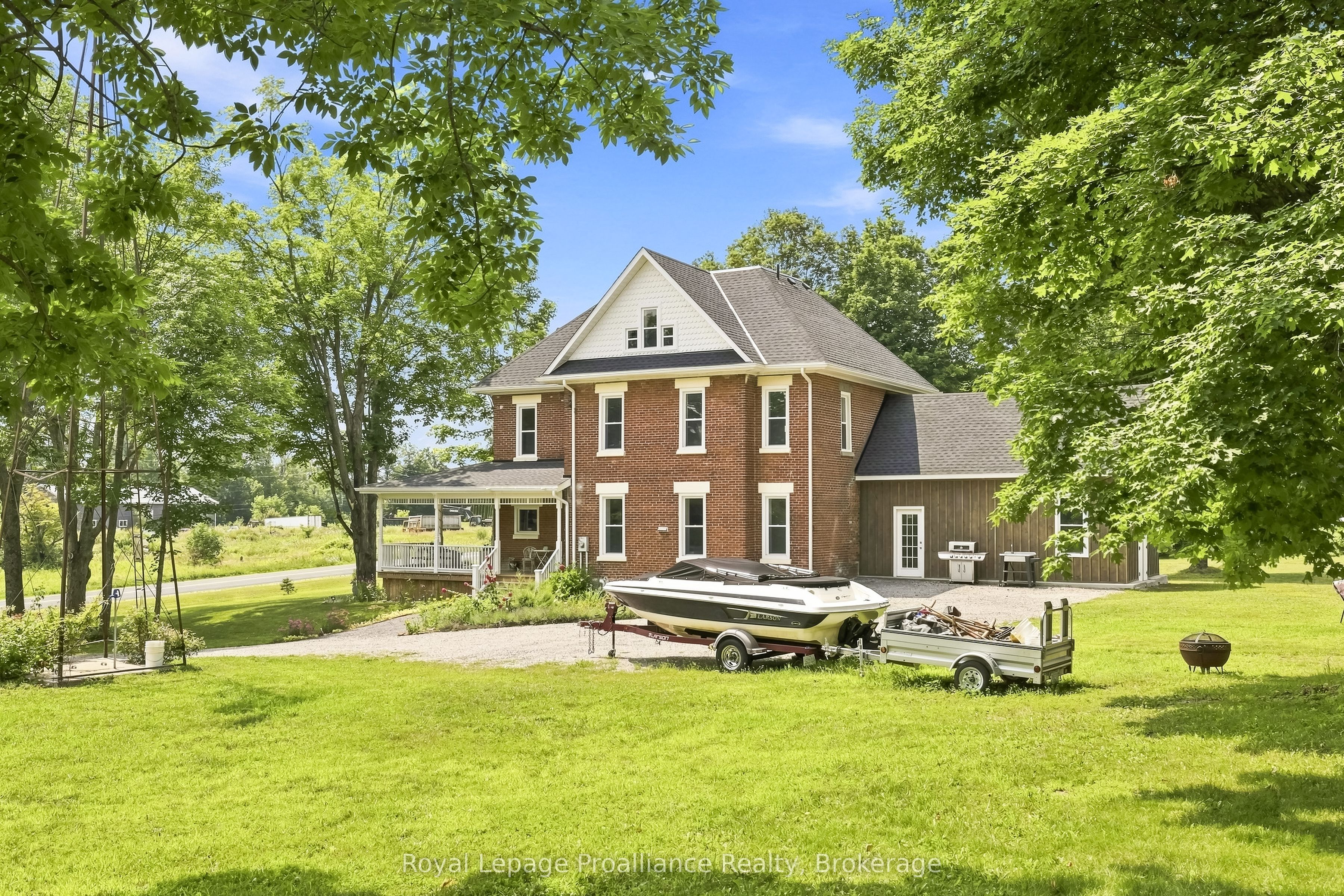 1376 Queensborough Road Property Photo 41