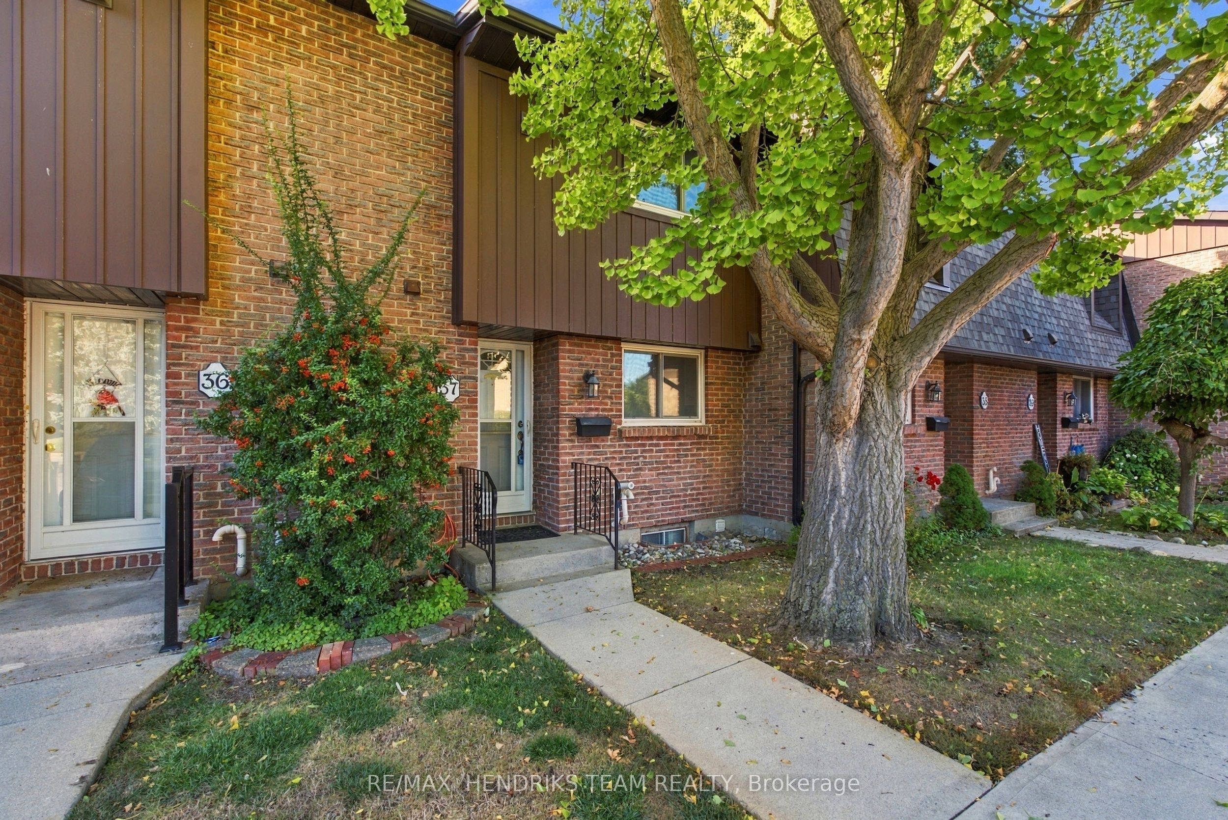 151 Linwell Road 37 Property Photo 1