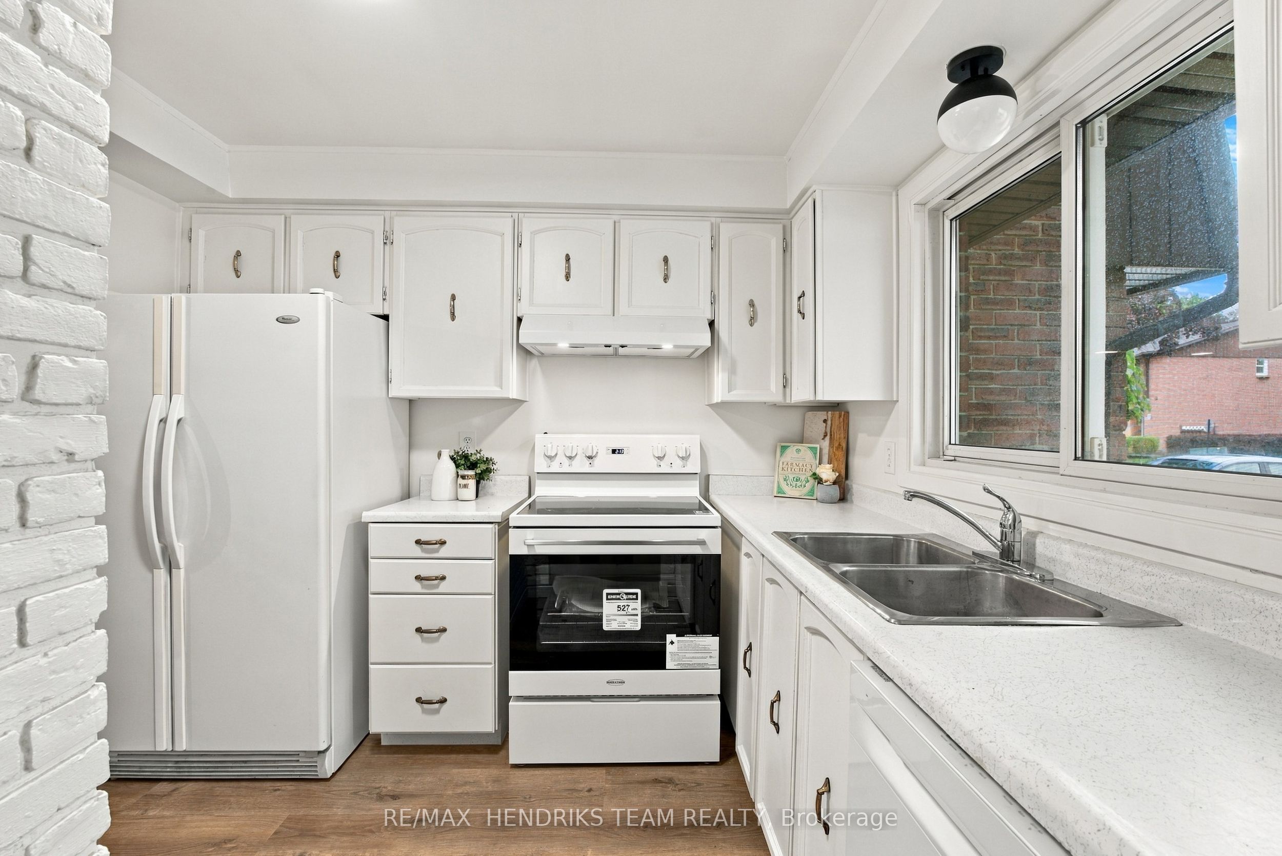 151 Linwell Road 37 Property Photo 5