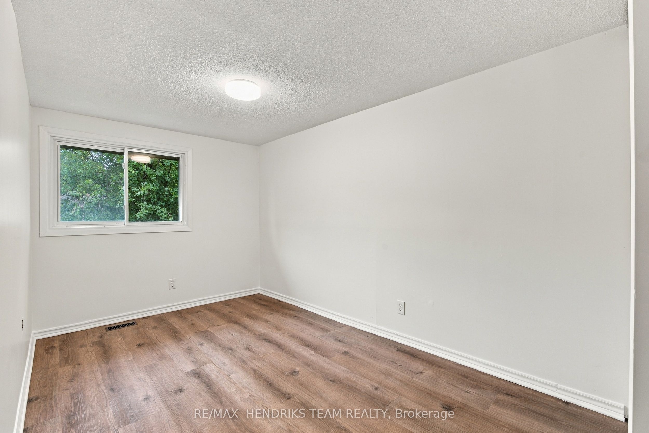 151 Linwell Road 37 Property Photo 19