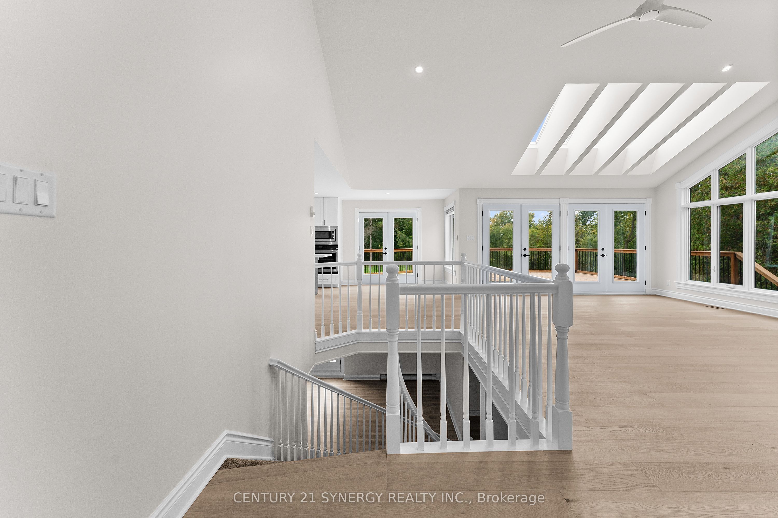 1580 Groves Road Property Photo 7