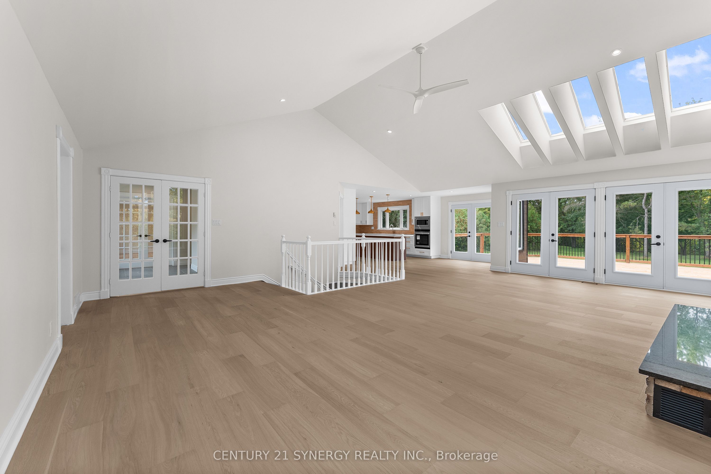 1580 Groves Road Property Photo 13