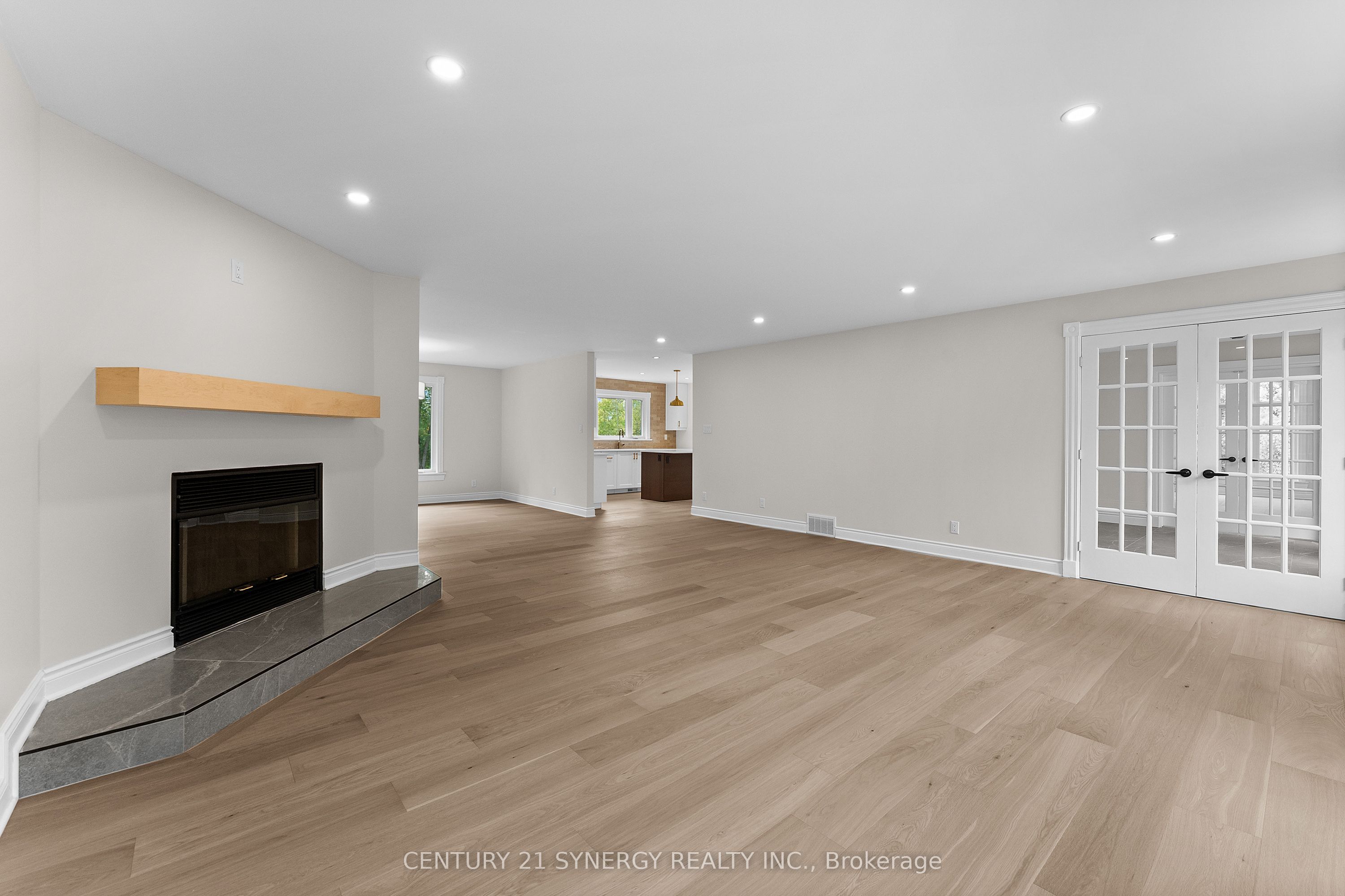 1580 Groves Road Property Photo 20
