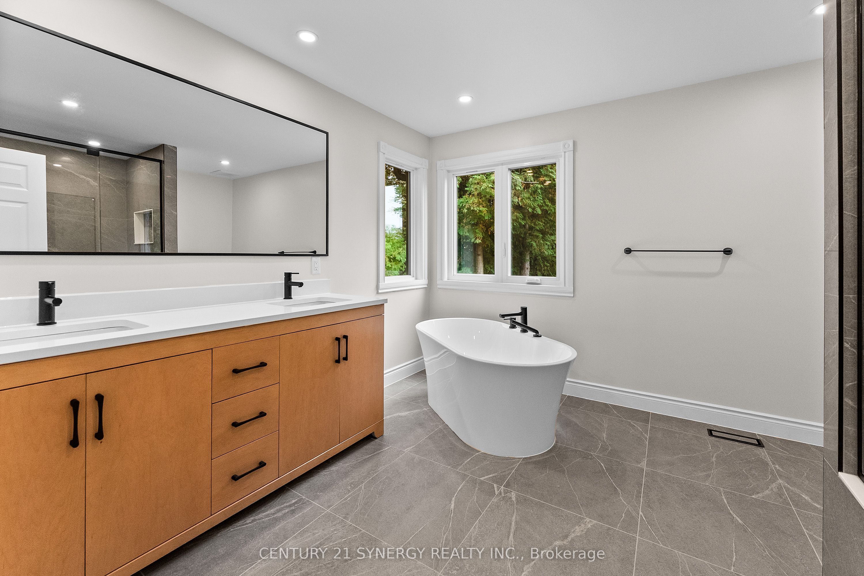 1580 Groves Road Property Photo 31