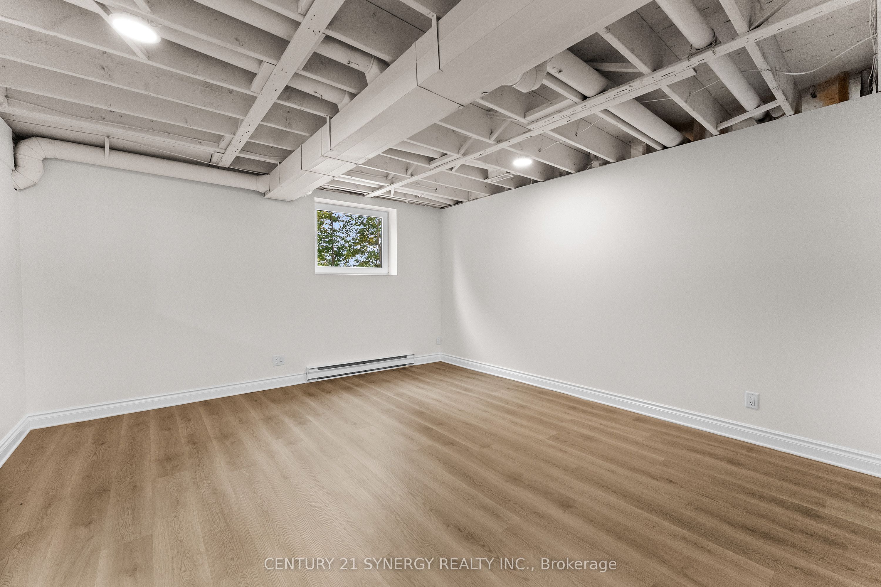 1580 Groves Road Property Photo 39