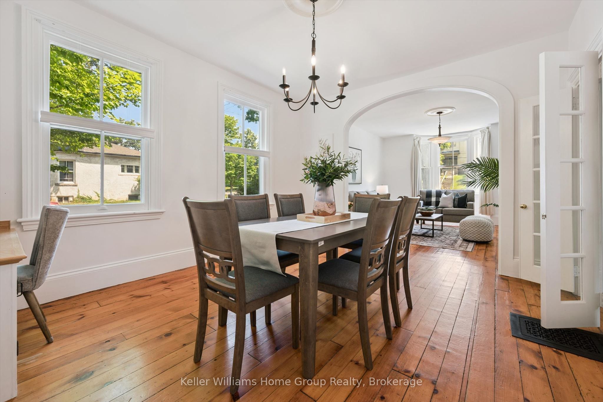 129 Suffolk Street W Property Photo 1