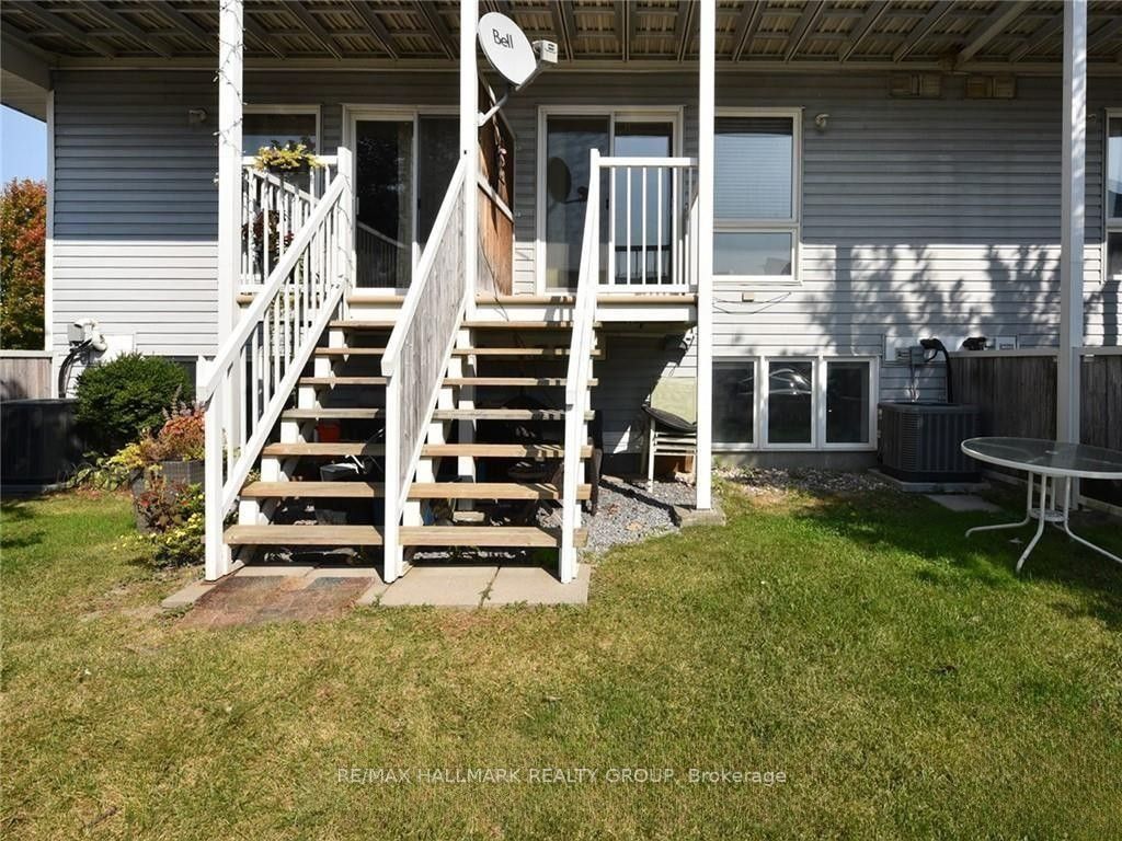 386 Crownridge Drive Property Photo 23