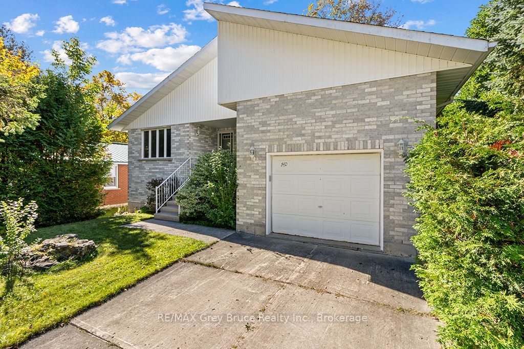 840 Mcnaughton Street Property Photo 5