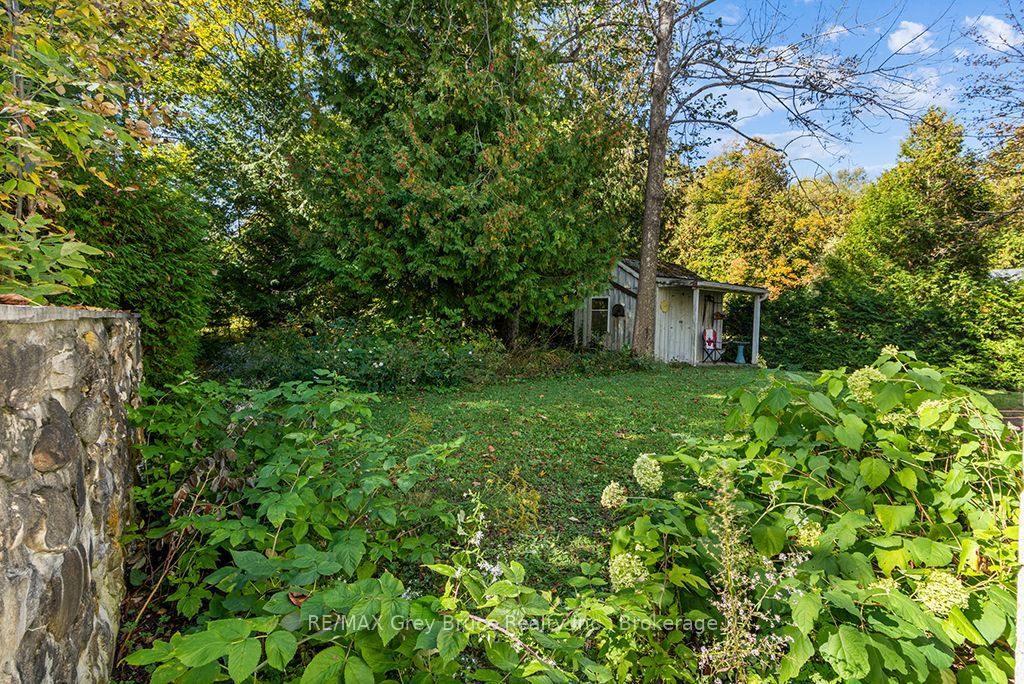 840 Mcnaughton Street Property Photo 7