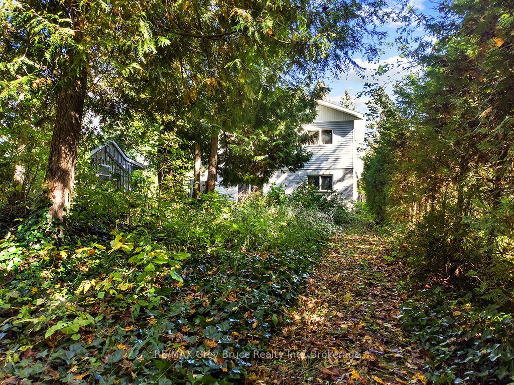 840 Mcnaughton Street Property Photo 8