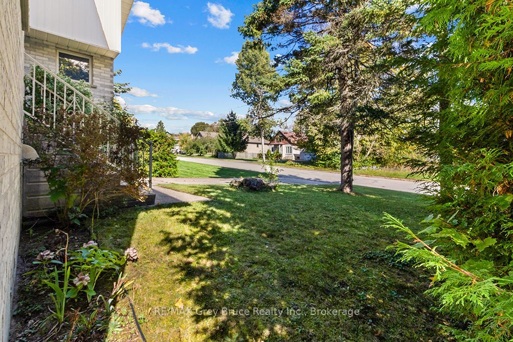 840 Mcnaughton Street Property Photo 45