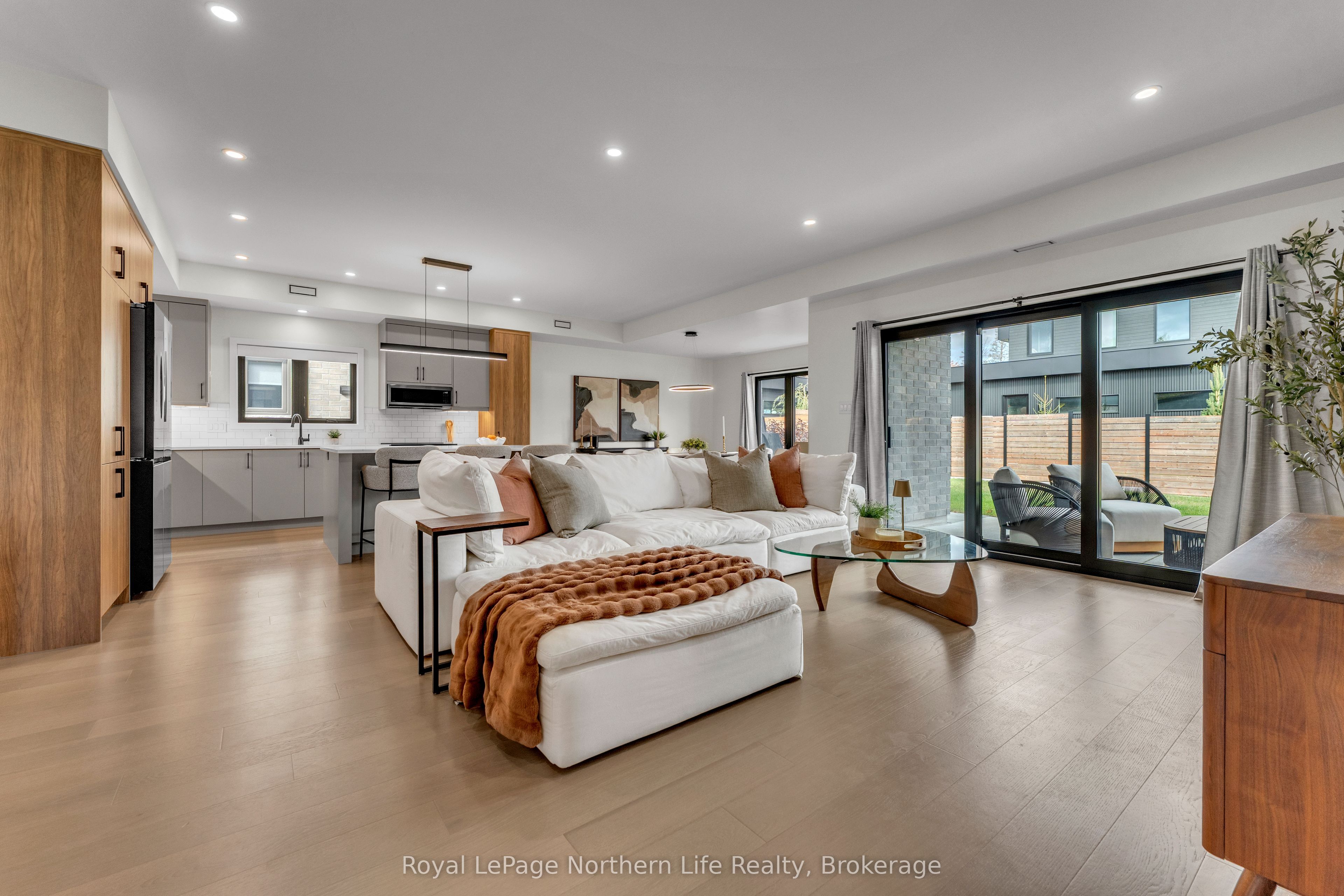 164 Sugarbush Street Property Photo 8