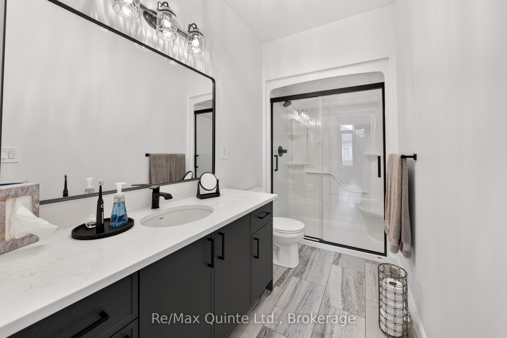 9 Peace River Street Property Photo 15