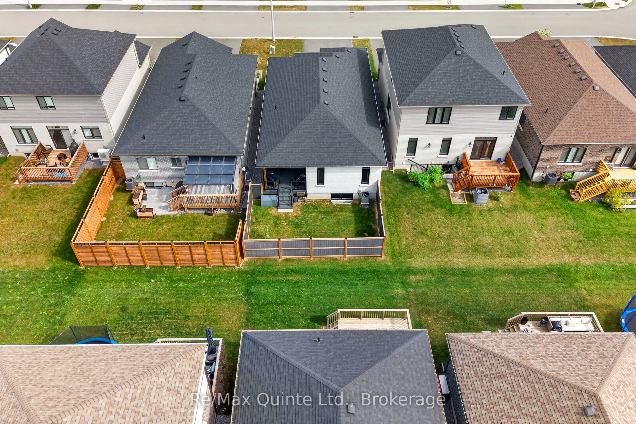 9 Peace River Street Property Photo 22
