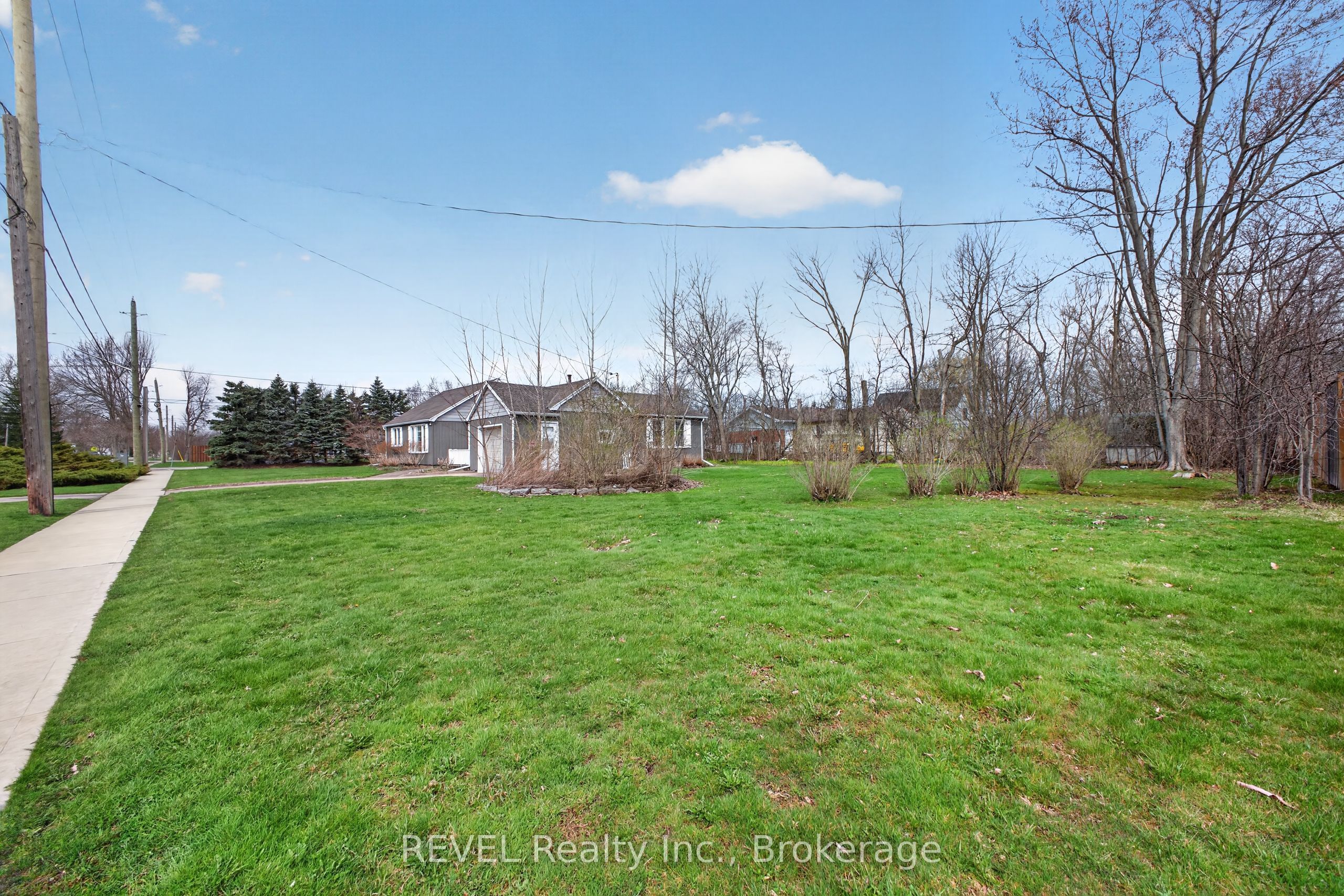 1258 Phillips Street Property Photo 7