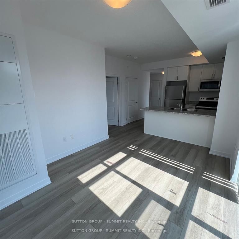 460 Dundas Street E 227 Property Photo 12