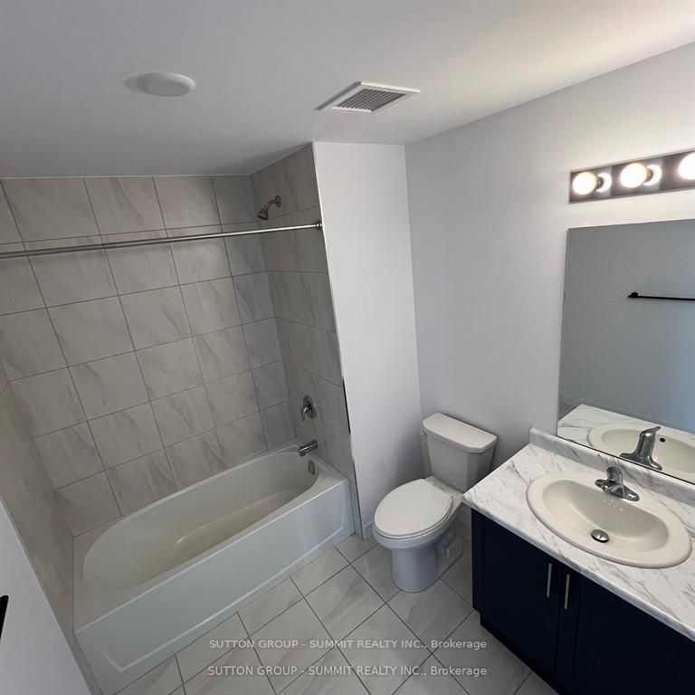460 Dundas Street E 227 Property Photo 17