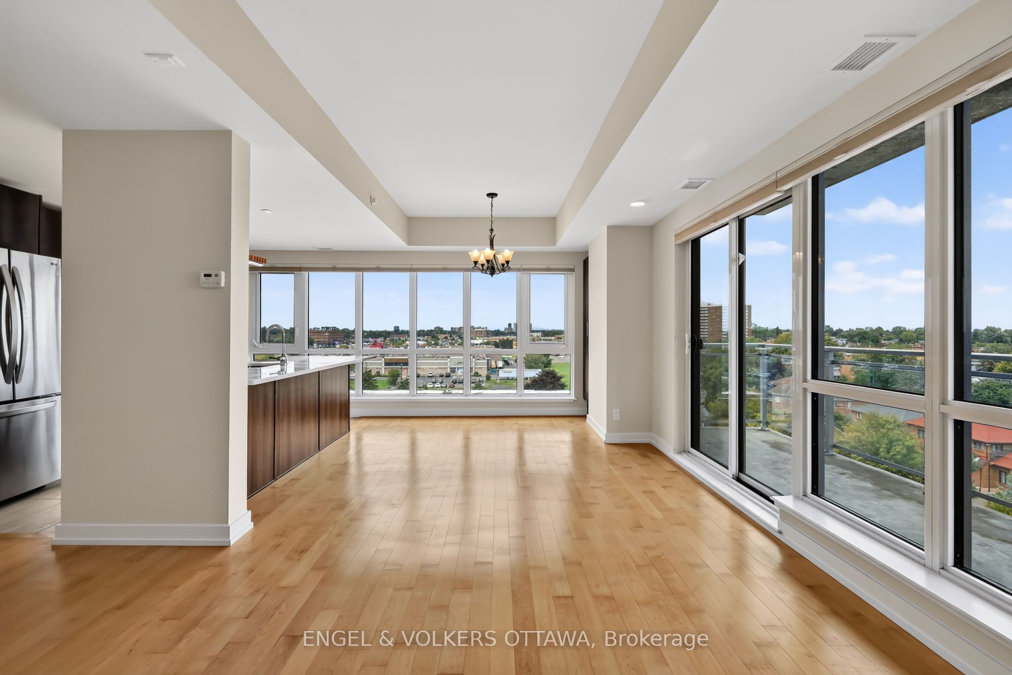 330 Titan Private 711 Property Photo 6