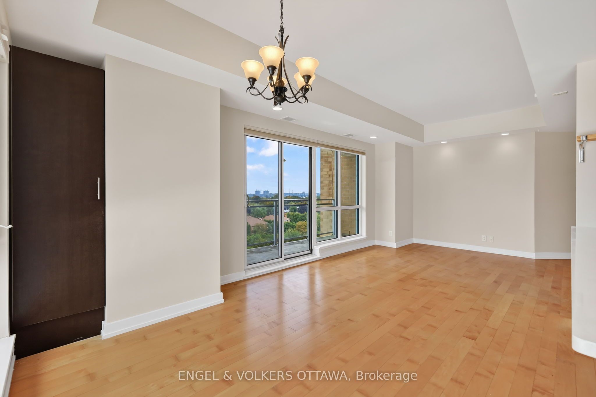 330 Titan Private 711 Property Photo 13