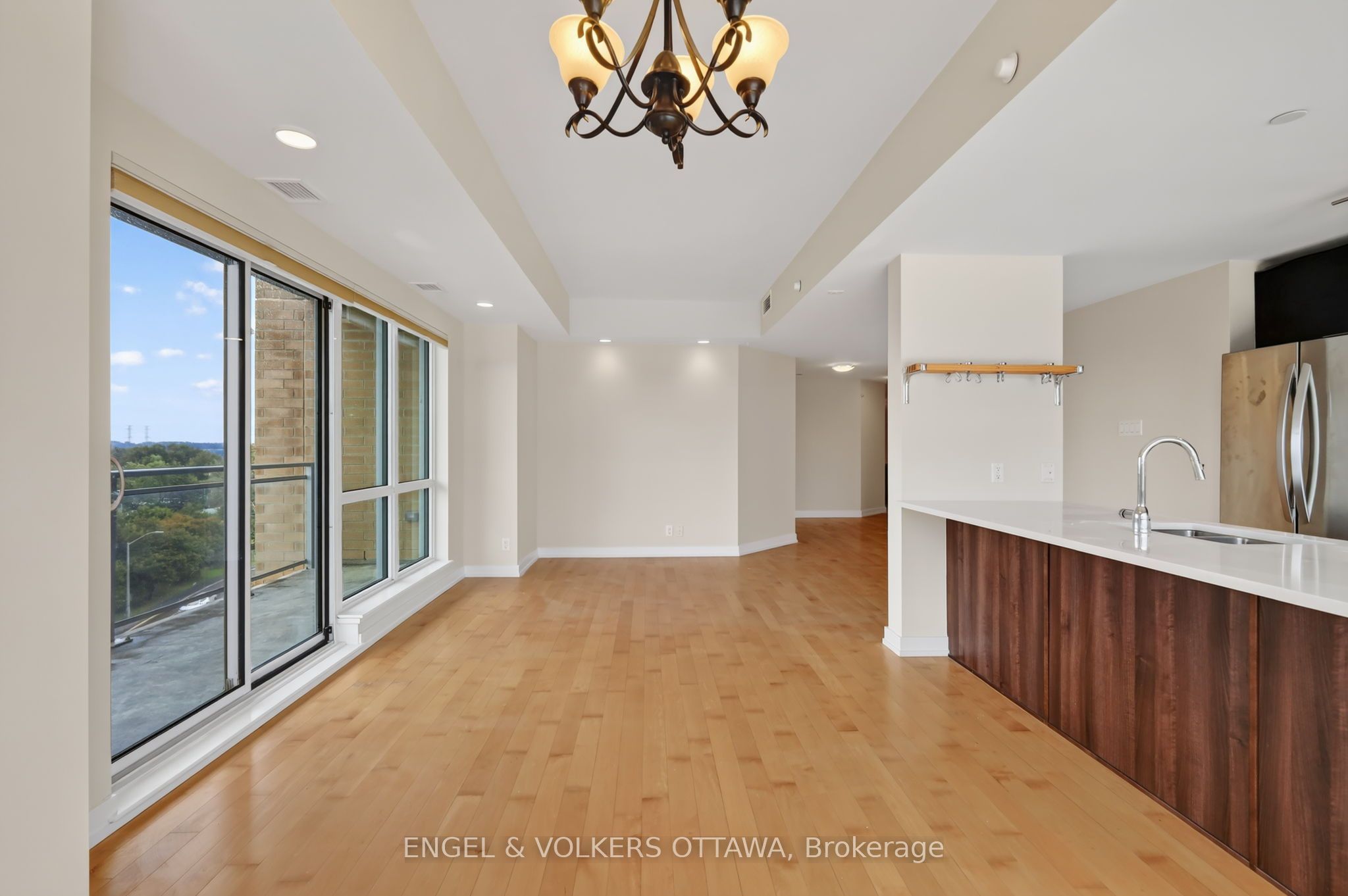330 Titan Private 711 Property Photo 14