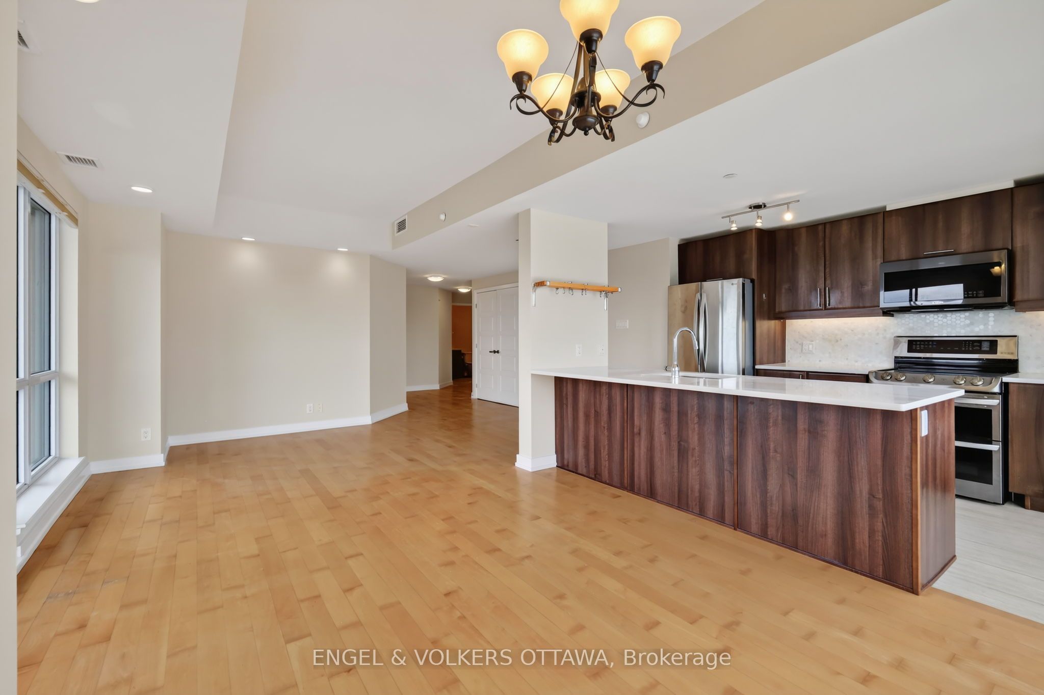 330 Titan Private 711 Property Photo 15