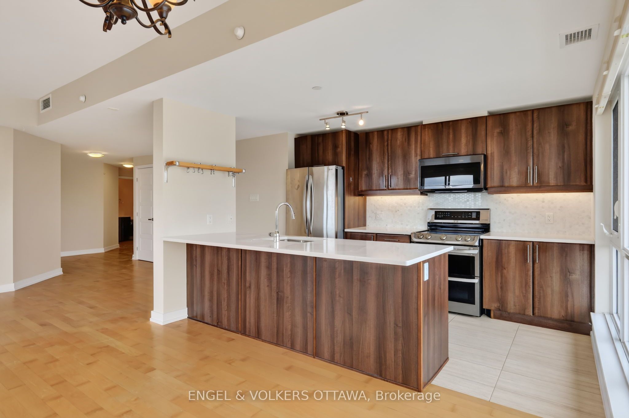 330 Titan Private 711 Property Photo 17