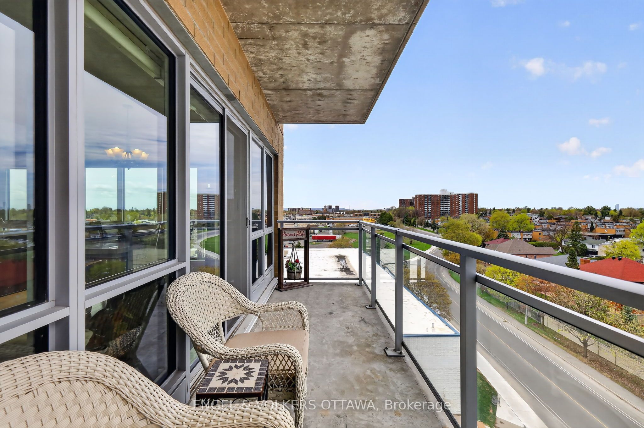 330 Titan Private 711 Property Photo 30