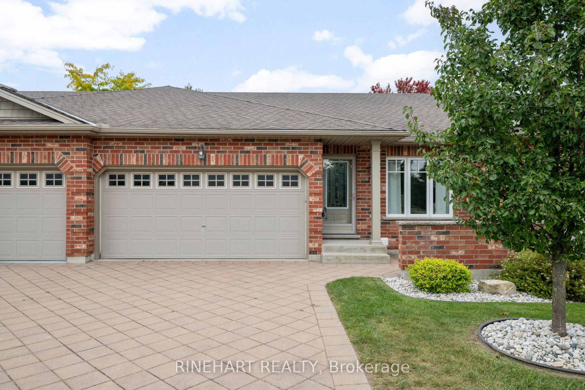 121 Meadowcreek Drive 17 Property Photo 1